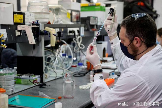 法美制药巨头携手开发新冠单克隆抗体药物